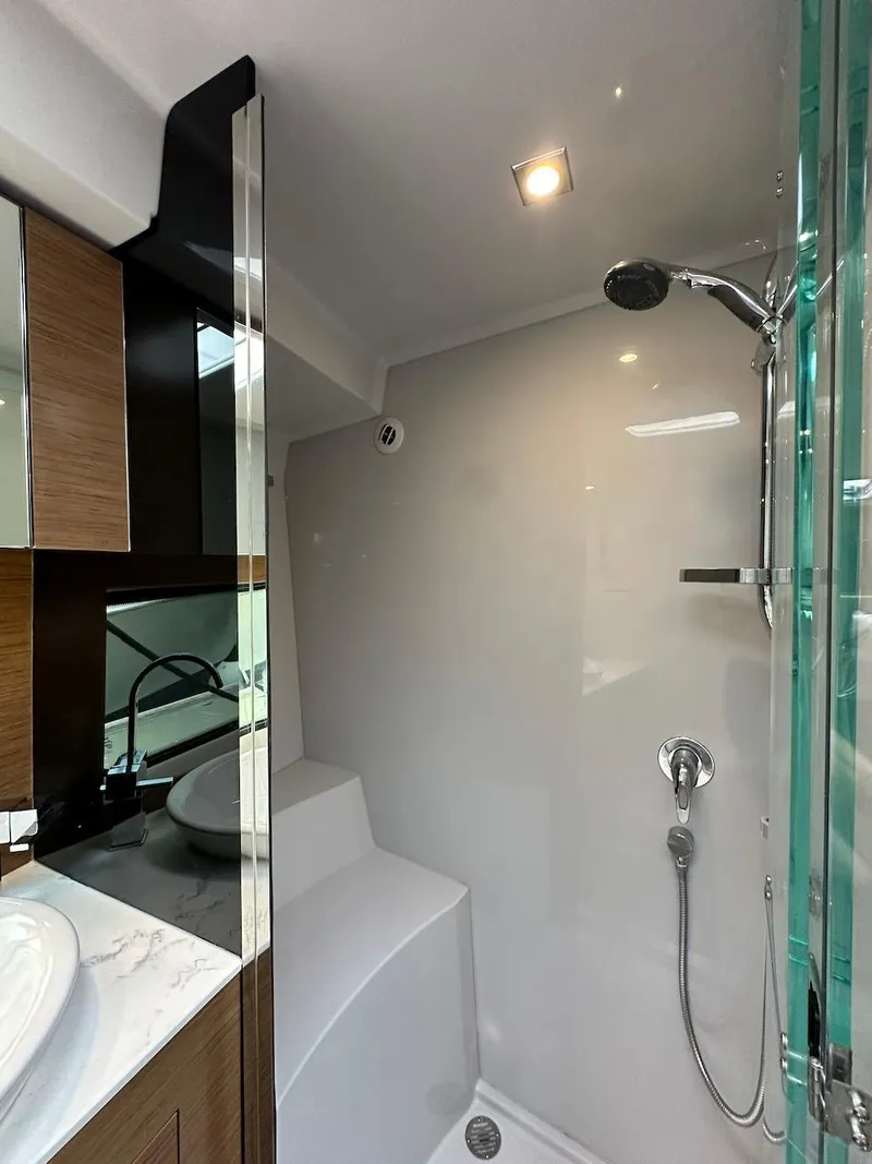 Slide: The Image of Cruisers Yachts 39 Express Coupe 2021 - 54