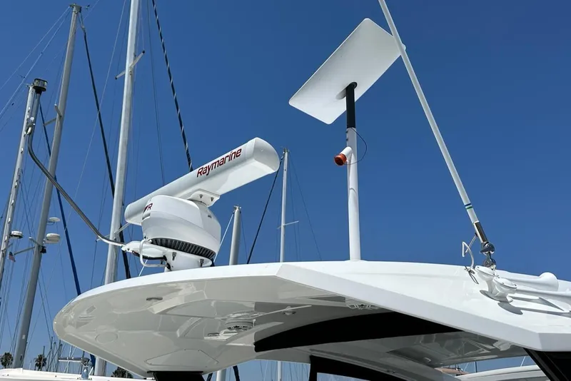 Slide: The Image of Cruisers Yachts 39 Express Coupe 2021 - 59