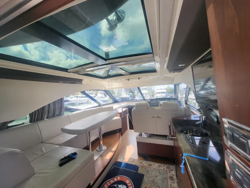 Slide: The Image of Sea Ray Sundancer 510 2013 - 53