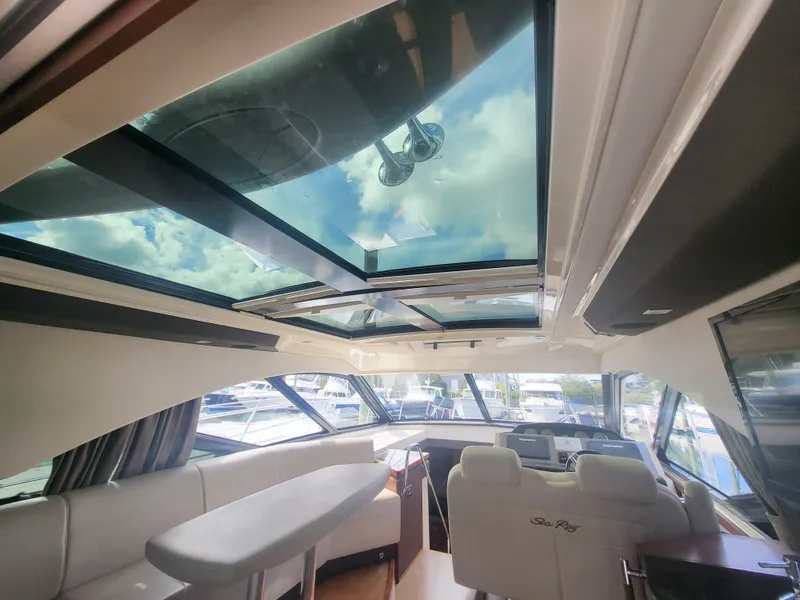 Slide: The Image of Sea Ray Sundancer 510 2013 - 55