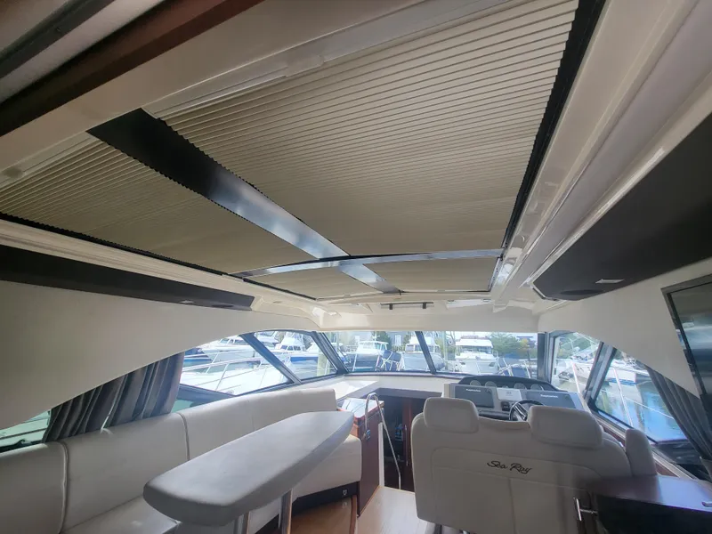 Slide: The Image of Sea Ray Sundancer 510 2013 - 56