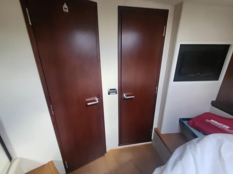 Slide: The Image of Sea Ray Sundancer 510 2013 - 58