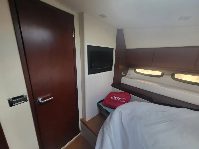 Slide: The Image of Sea Ray Sundancer 510 2013 - 59