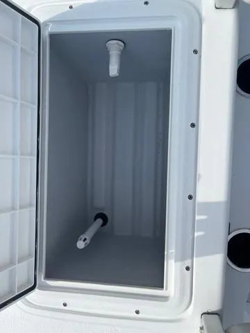 Slide: The Image of Hurricane Fun Deck 198 2025 - 22