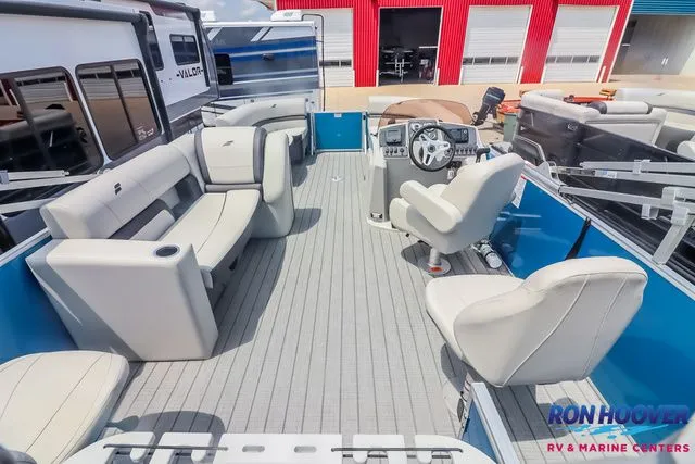 Slide: The Image of Starcraft EX 20 FD 2025 - 10