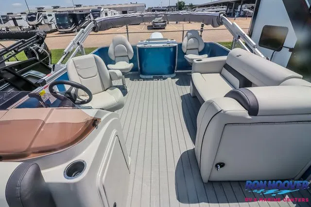 Slide: The Image of Starcraft EX 20 FD 2025 - 17