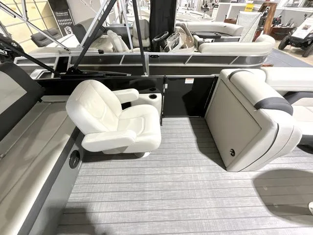 Slide: The Image of Starcraft EXS 1 Q DH 2025 - 8