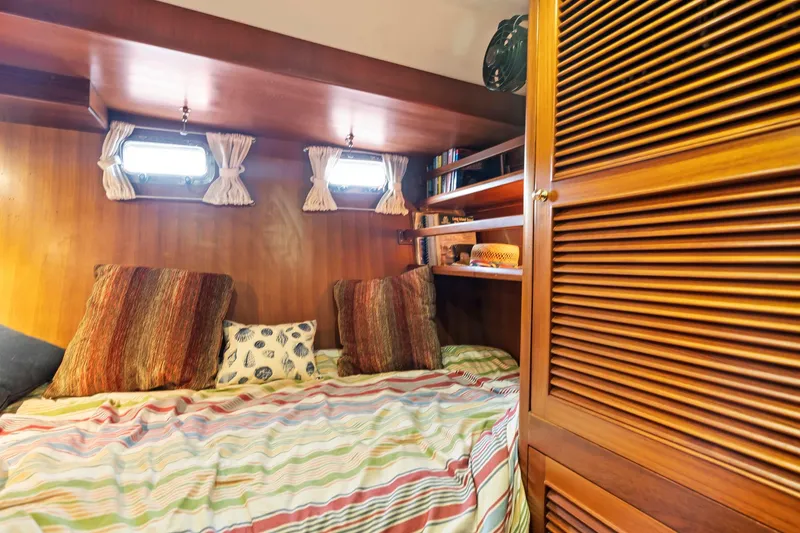 Slide: The Image of Guest Stateroom - 22