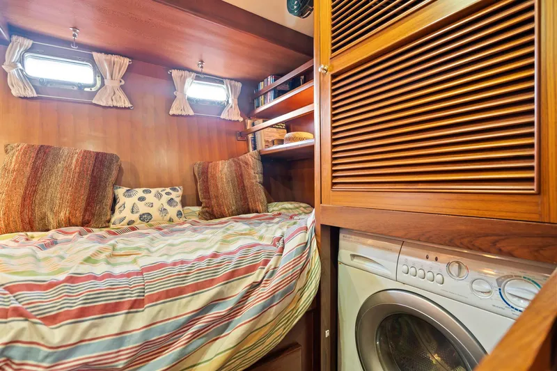 Slide: The Image of Guest Stateroom - 25