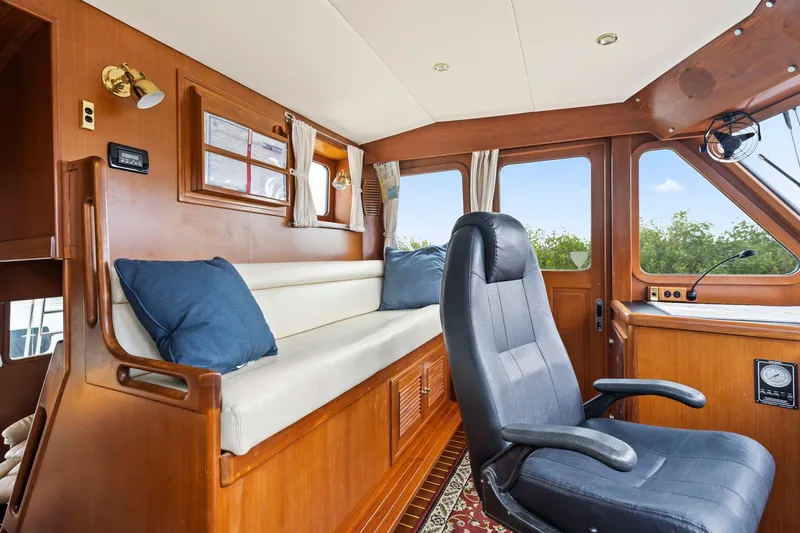 Slide: The Image of Pilothouse - 28