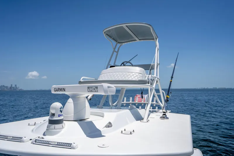 Slide: The Image of Yellowfin 42 Offshore 2023 - 51