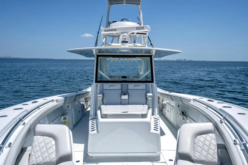 Slide: The Image of Yellowfin 42 Offshore 2023 - 56