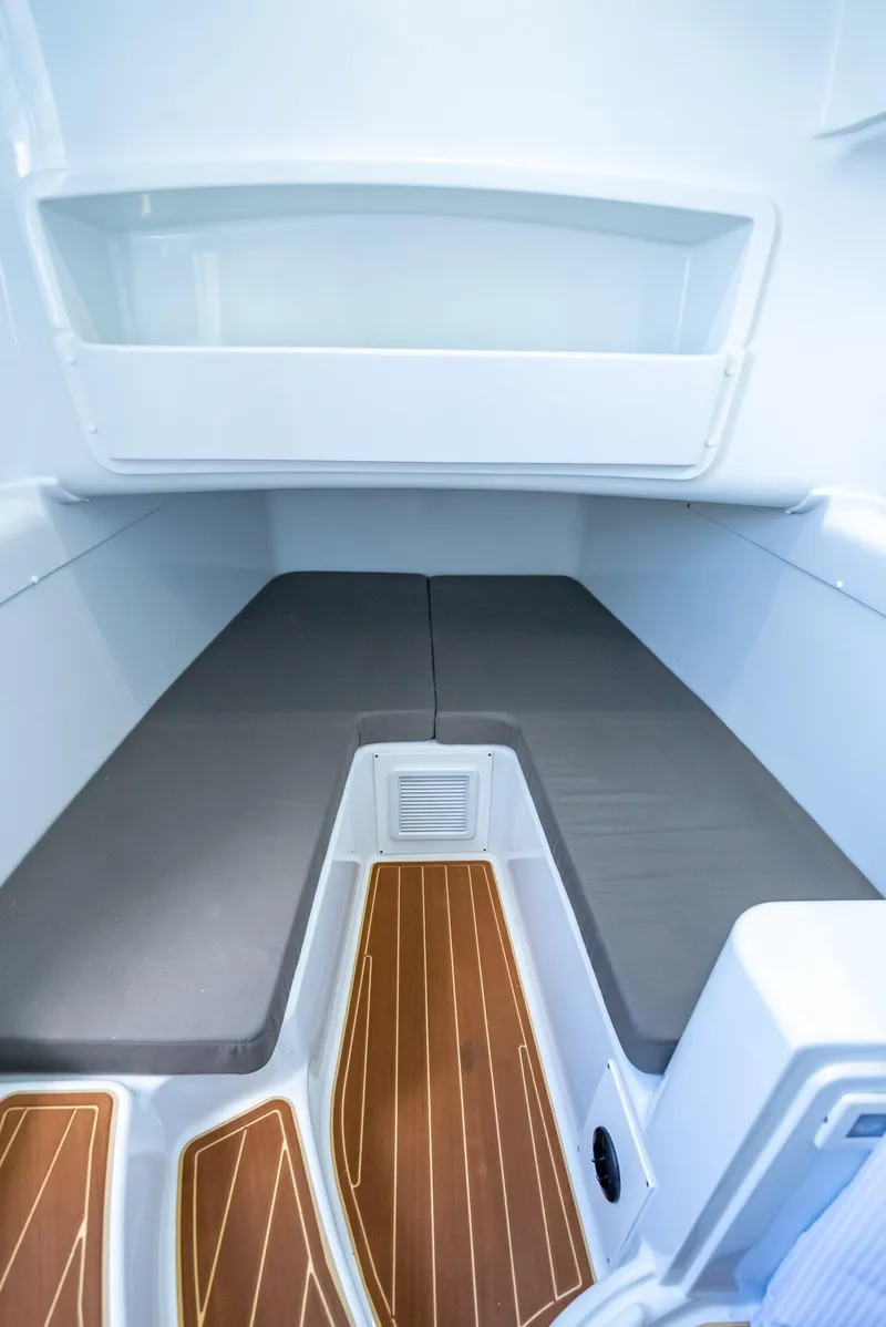 Slide: The Image of Yellowfin 42 Offshore 2023 - 64