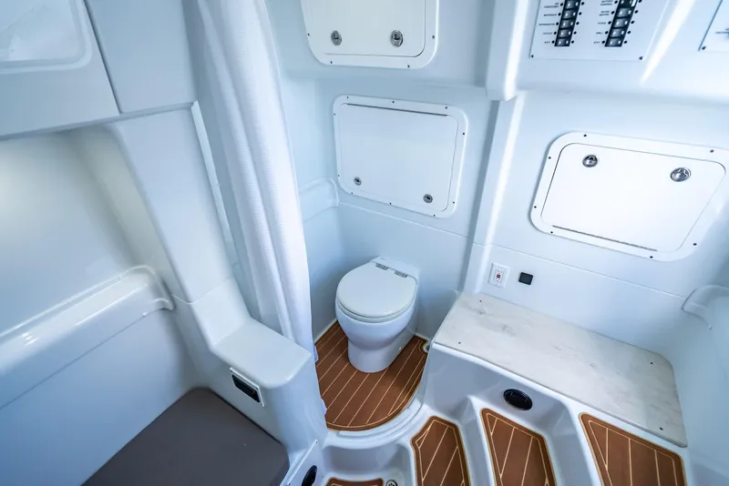 Slide: The Image of Yellowfin 42 Offshore 2023 - 68