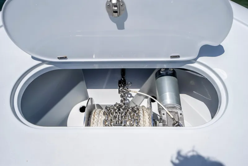 Slide: The Image of Yellowfin 42 Offshore 2023 - 70