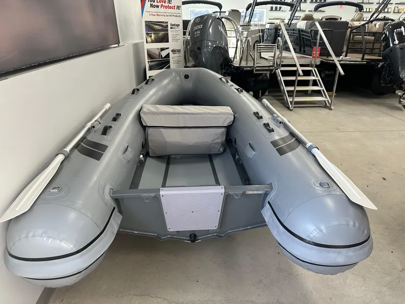 Slide: The Image of Highfield Ultralite 310 2023 - 3