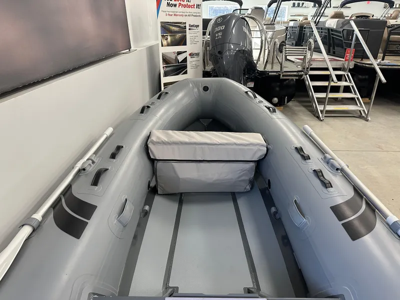 Slide: The Image of Highfield Ultralite 310 2023 - 4