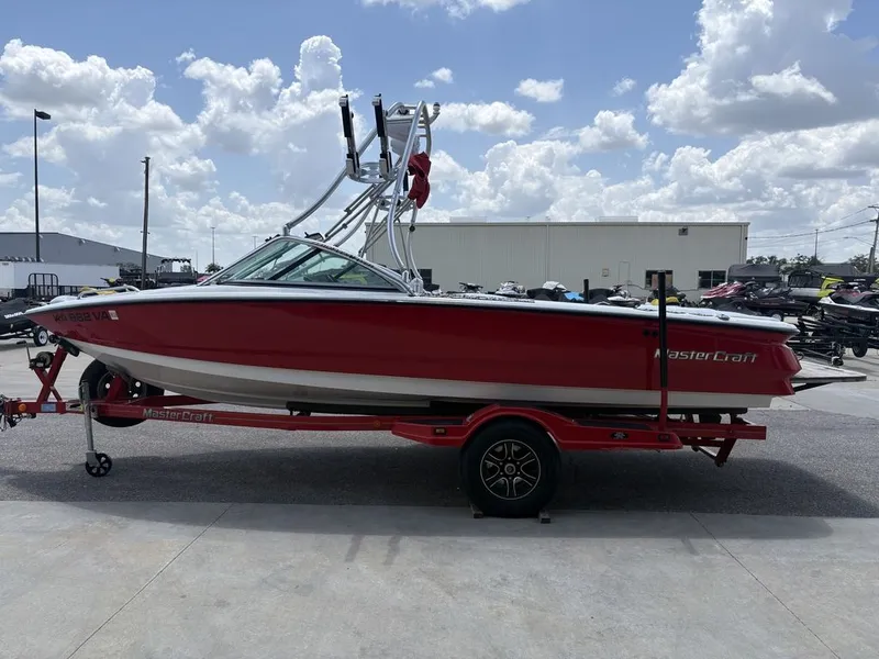 Slide: The Image of MasterCraft X9 2003 - 2