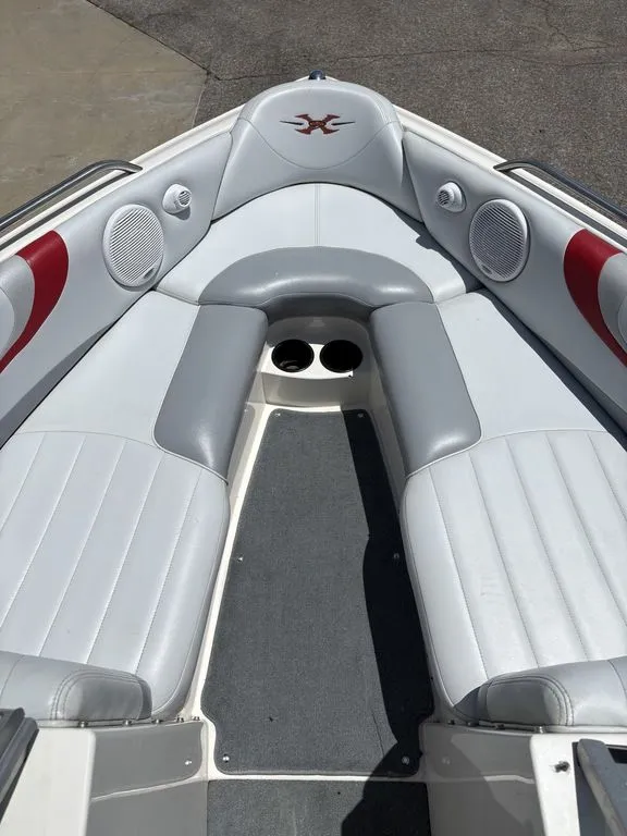 Slide: The Image of MasterCraft X9 2003 - 19