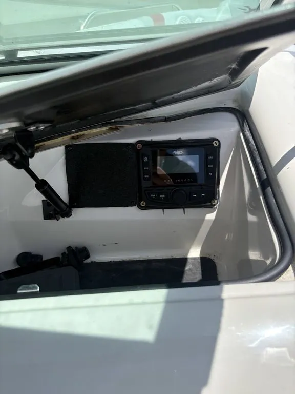 Slide: The Image of MasterCraft X9 2003 - 17