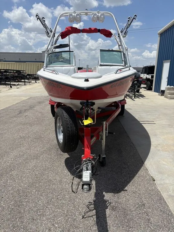 Slide: The Image of MasterCraft X9 2003 - 3