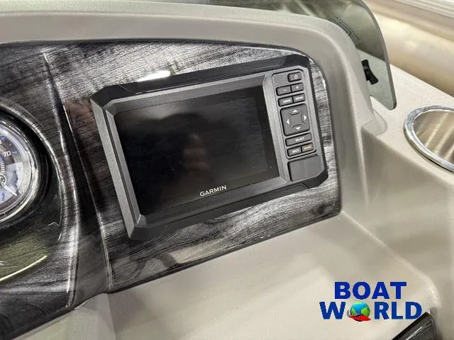 Slide: The Image of Tahoe LTZ 2385 Swingback (VRB) & Honda 4-Stroke EFI 2025 - 14