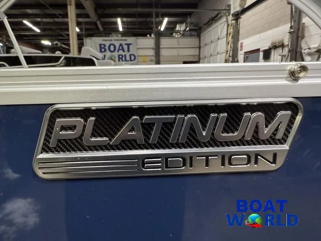 Slide: The Image of Tahoe LTZ 2385 Swingback (VRB) & Honda 4-Stroke EFI 2025 - 41