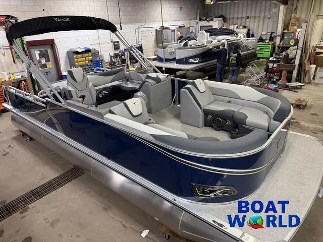 Slide: The Image of Tahoe LTZ 2385 Swingback (VRB) & Honda 4-Stroke EFI 2025 - 50