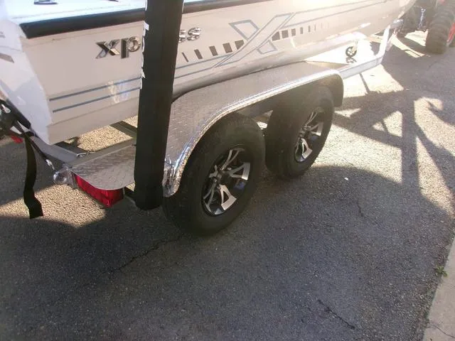 Slide: The Image of Xpress H210B 2025 - 9