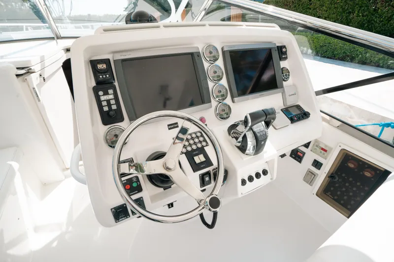 Slide: The Image of Intrepid 475 Sport Yacht 2009 - 62
