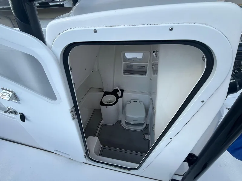 Slide: The Image of Sea Fox 268 Commander 2023 - 52