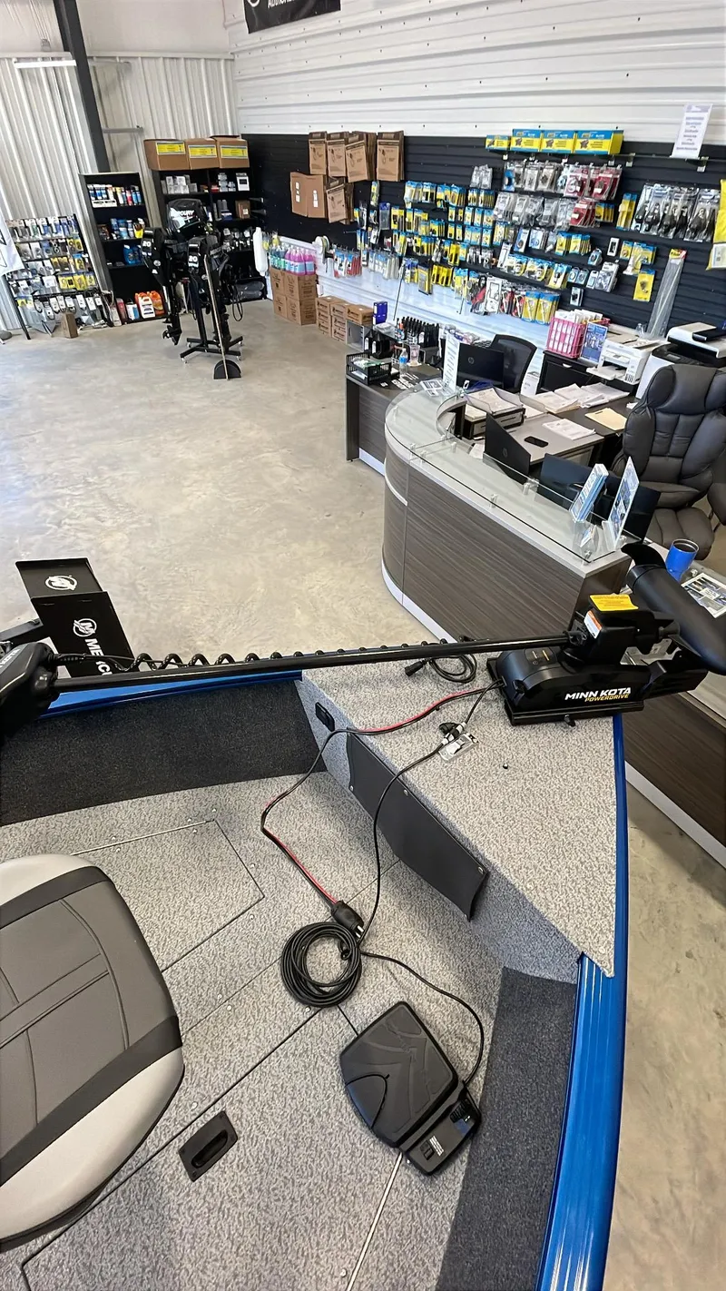 Slide: The Image of Lund 1650 Rebel XL Sport 2025 - 9