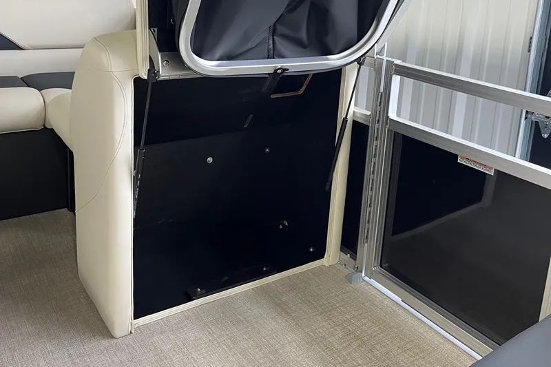 Slide: The Image of Tahoe 1780 crb 2025 - 10