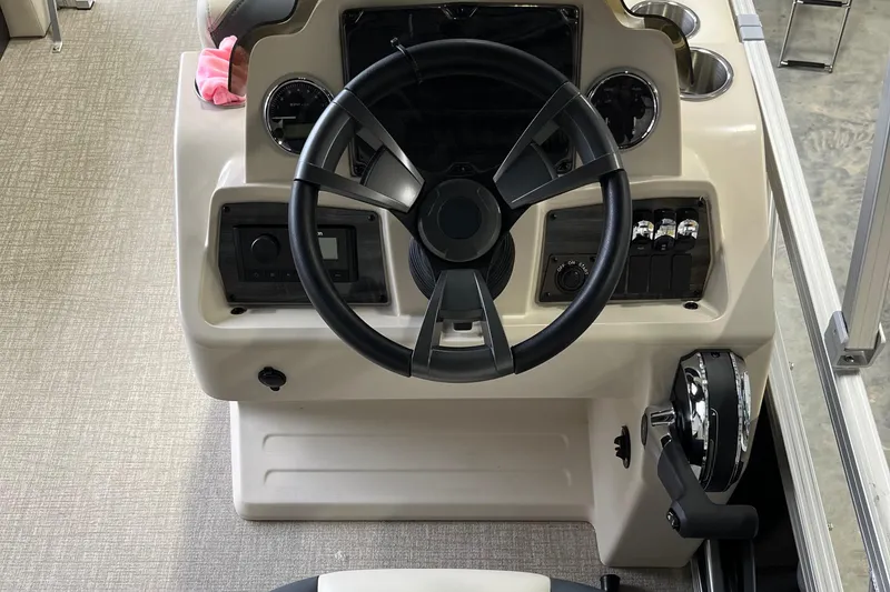 Slide: The Image of Tahoe 1780 crb 2025 - 12