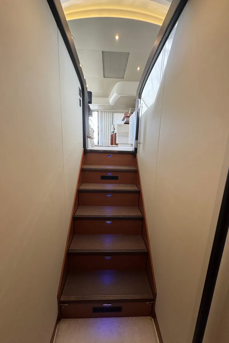 Slide: The Image of Prestige 550 2016 - 57