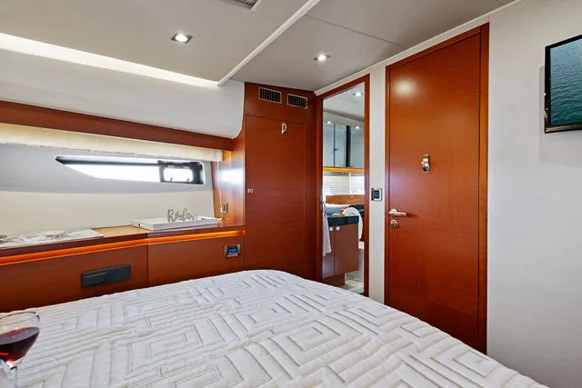 Slide: The Image of Prestige 550 2016 - 91
