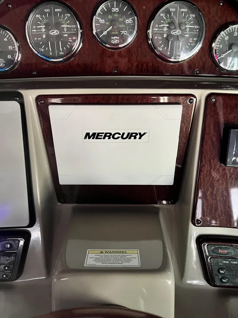 Slide: The Image of Sea Ray Sundancer 350 2011 - 54