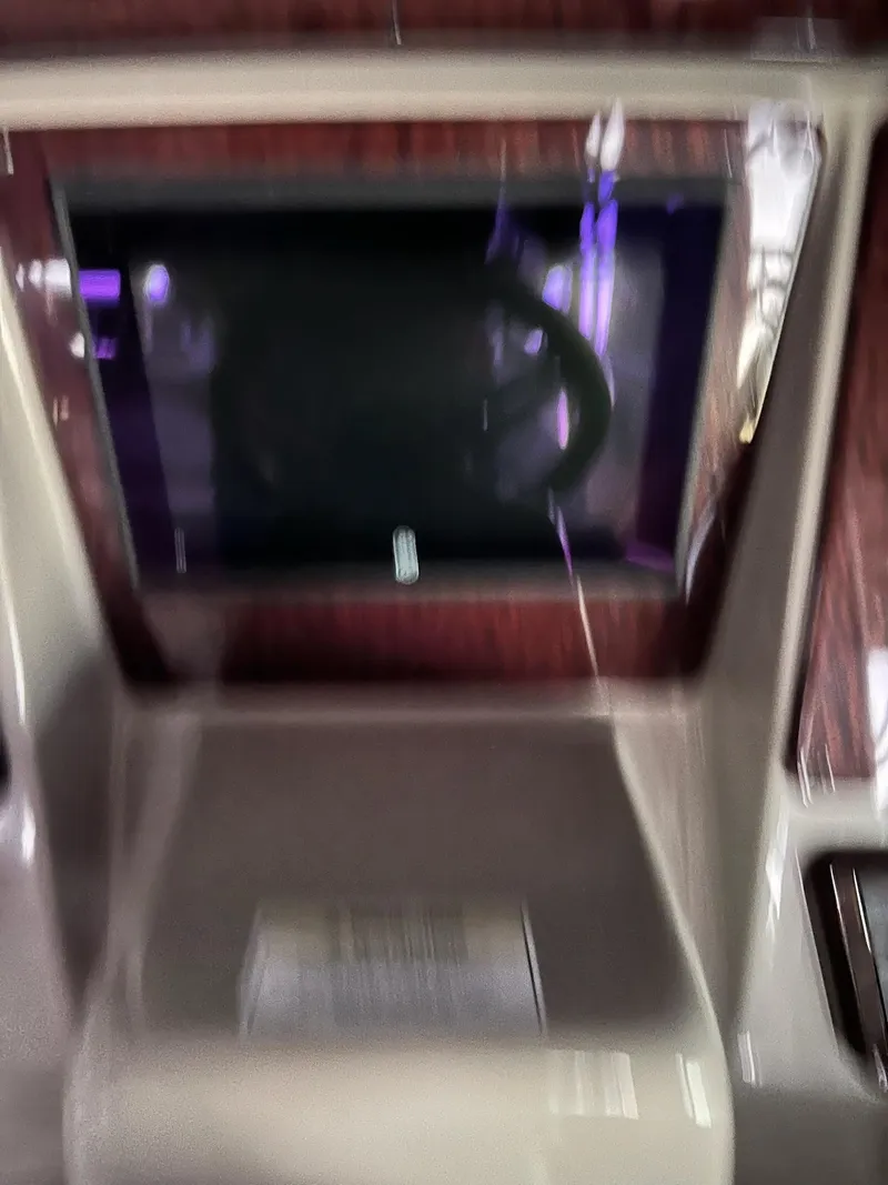 Slide: The Image of Sea Ray Sundancer 350 2011 - 60