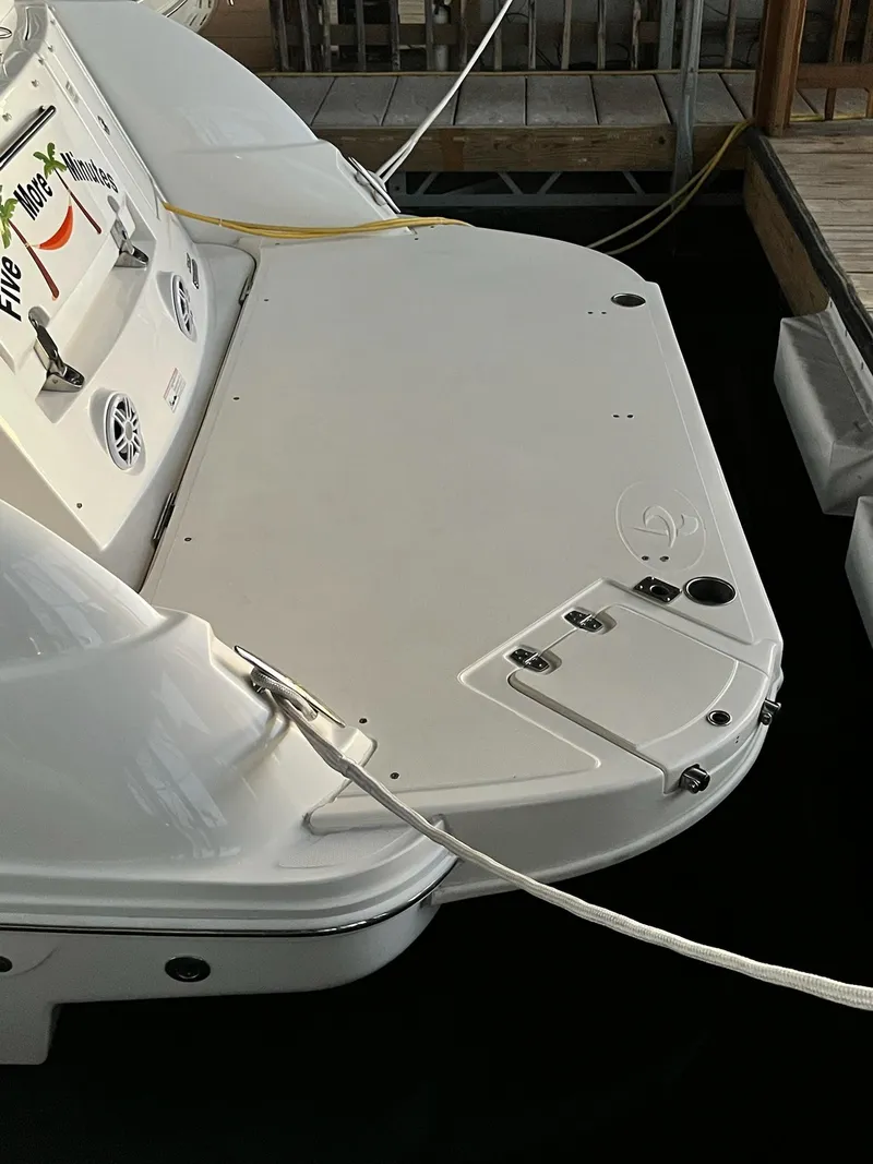 Slide: The Image of Sea Ray Sundancer 350 2011 - 63