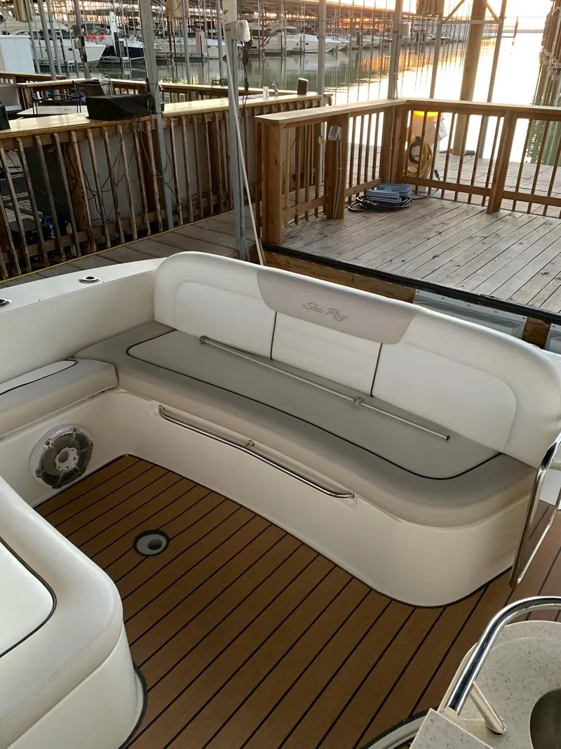 Slide: The Image of Sea Ray Sundancer 350 2011 - 67