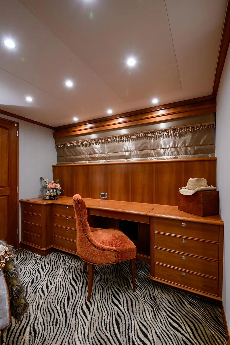 Slide: The Image of Pacific Mariner 85 2009 - 50