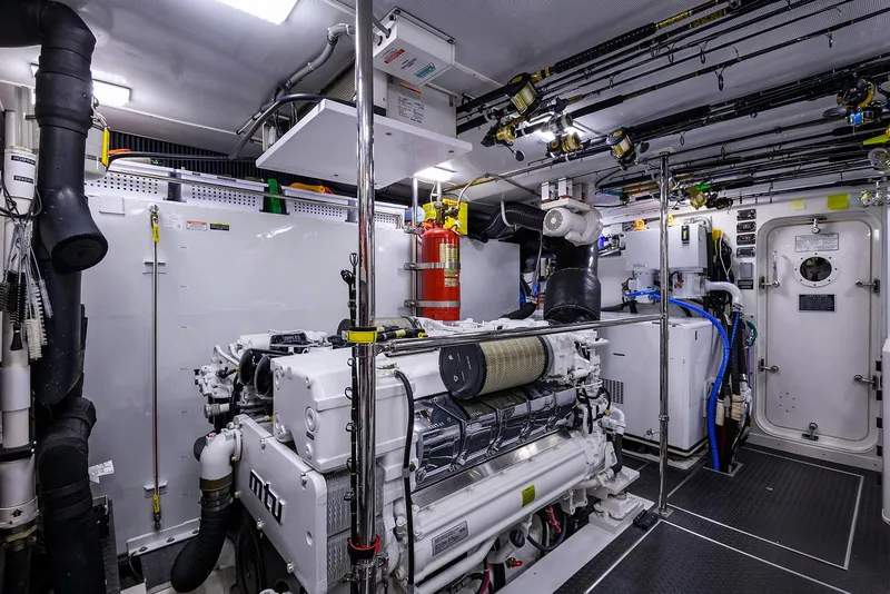 Slide: The Image of Pacific Mariner 85 2009 - 65