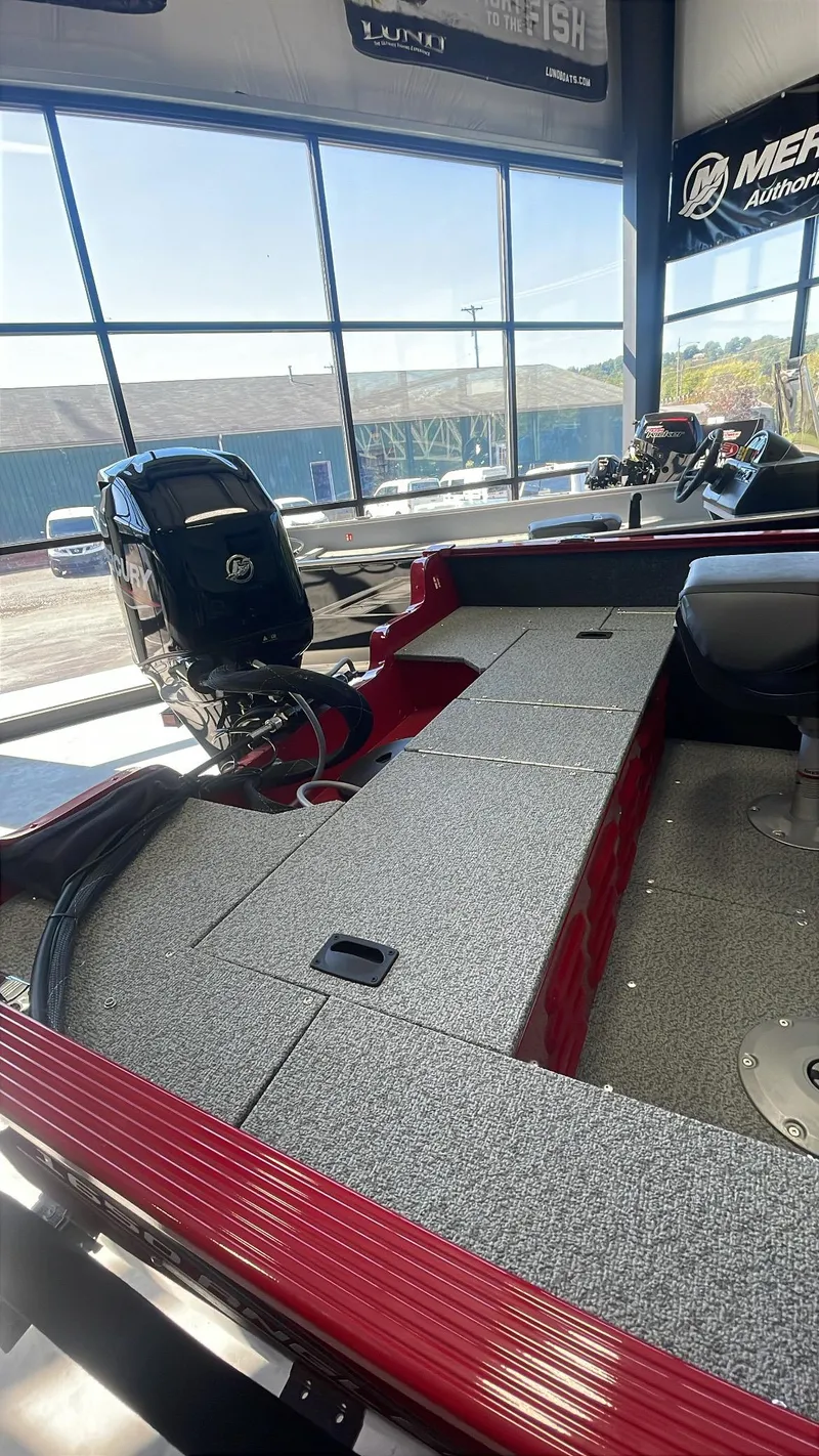 Slide: The Image of Lund 1650 Angler SS 2025 - 5