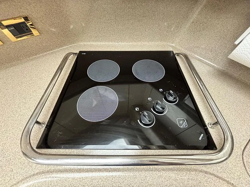 Slide: The Image of Electric stovetop in 1997 Sea Ray 370 Aft Cabin yacht kitchen. - 36