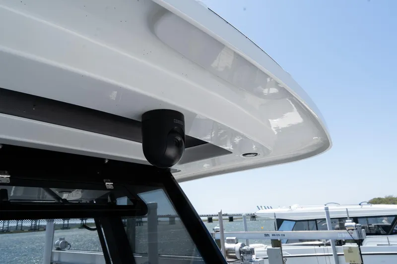 Slide: The Image of 2025 Twin Vee 400 GFX2 CC boat detail, featuring sleek design and modern equipment. - 32