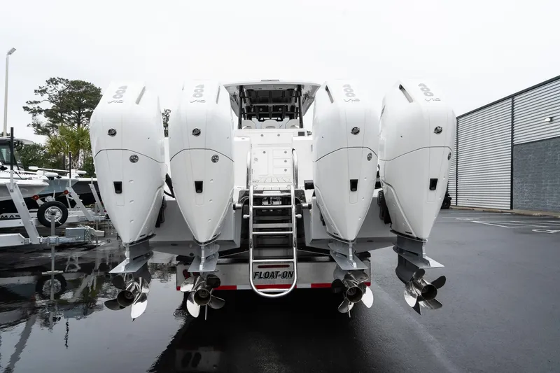 Slide: The Image of Twin Vee 400 GFX2 CC 2025 - 59