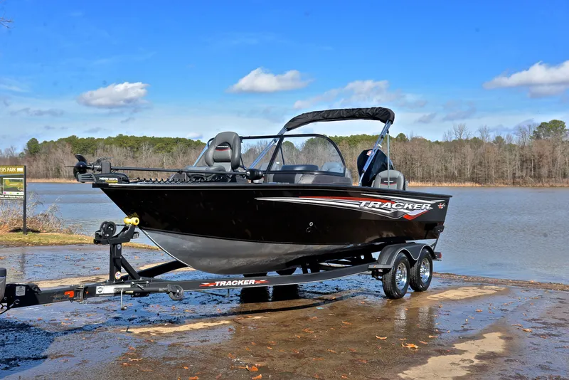 Slide: The Image of Tracker Targa V-19 WT 2023 - 10