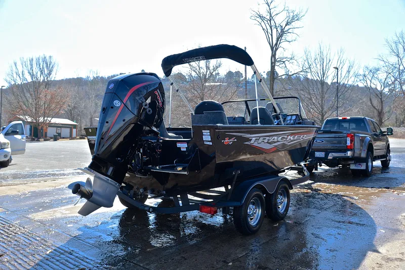 Slide: The Image of Tracker Targa V-19 WT 2023 - 14