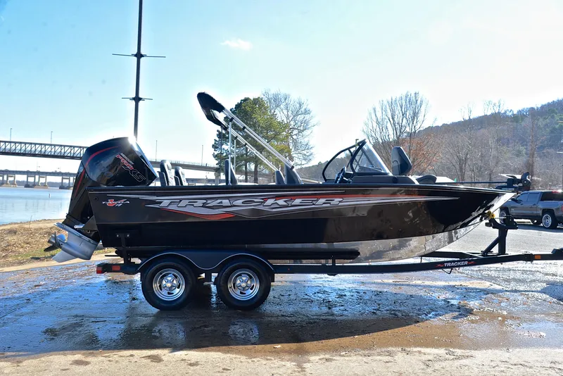 Slide: The Image of Tracker Targa V-19 WT 2023 - 15