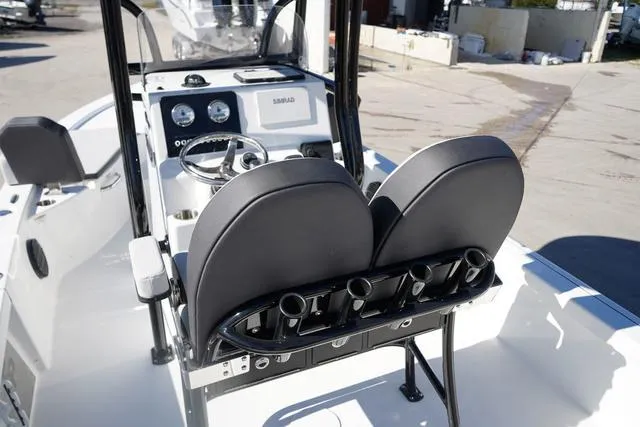 Slide: The Image of Sea Pro 230 Bay 2025 - 23